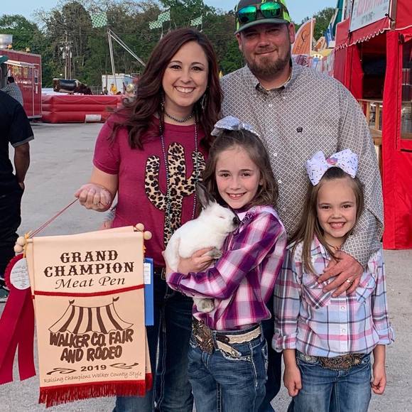 Meet your Posher, Lacey - Picture 1 of 1